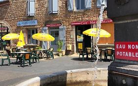 Le Relais De La Fontaine